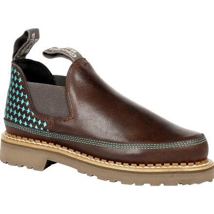 giant discount footwear